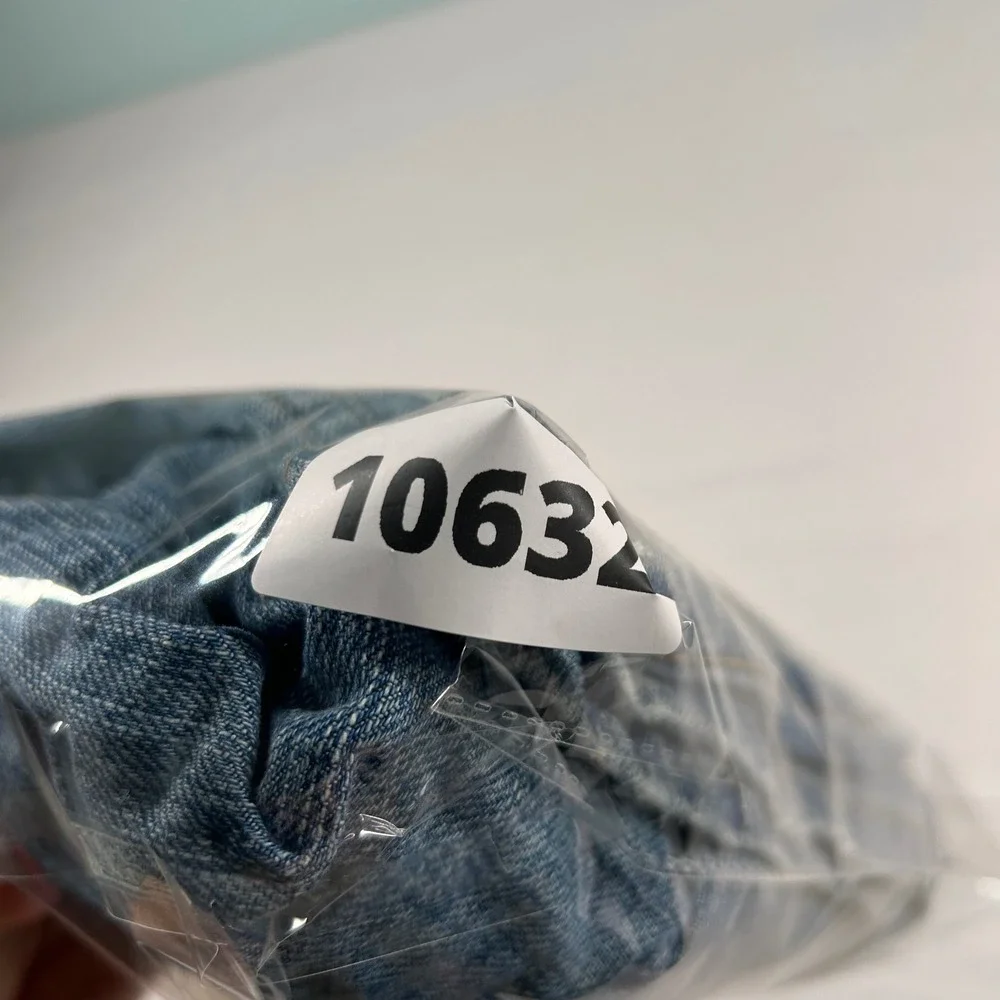 Levis good used